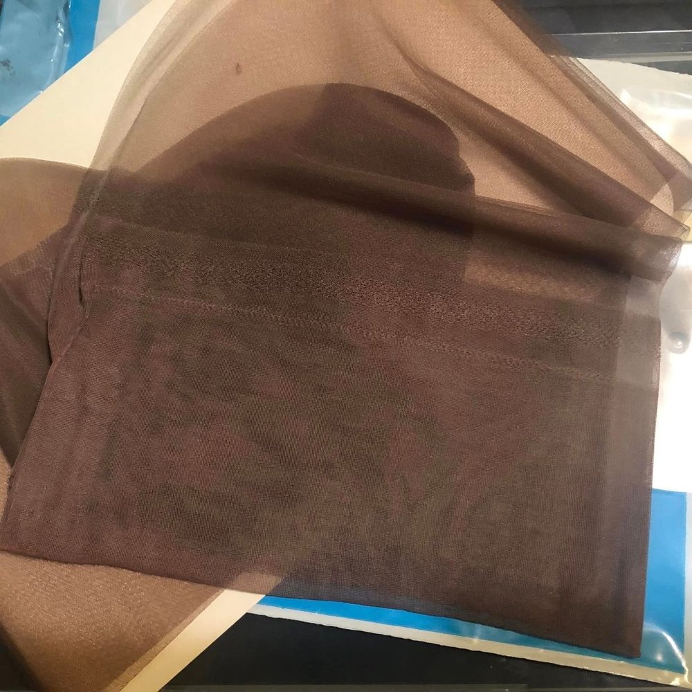 Vintage BEAUTIFUL Stockings Seamless Taupe Nylons Size 10 New in Package - Picture 5 of 5